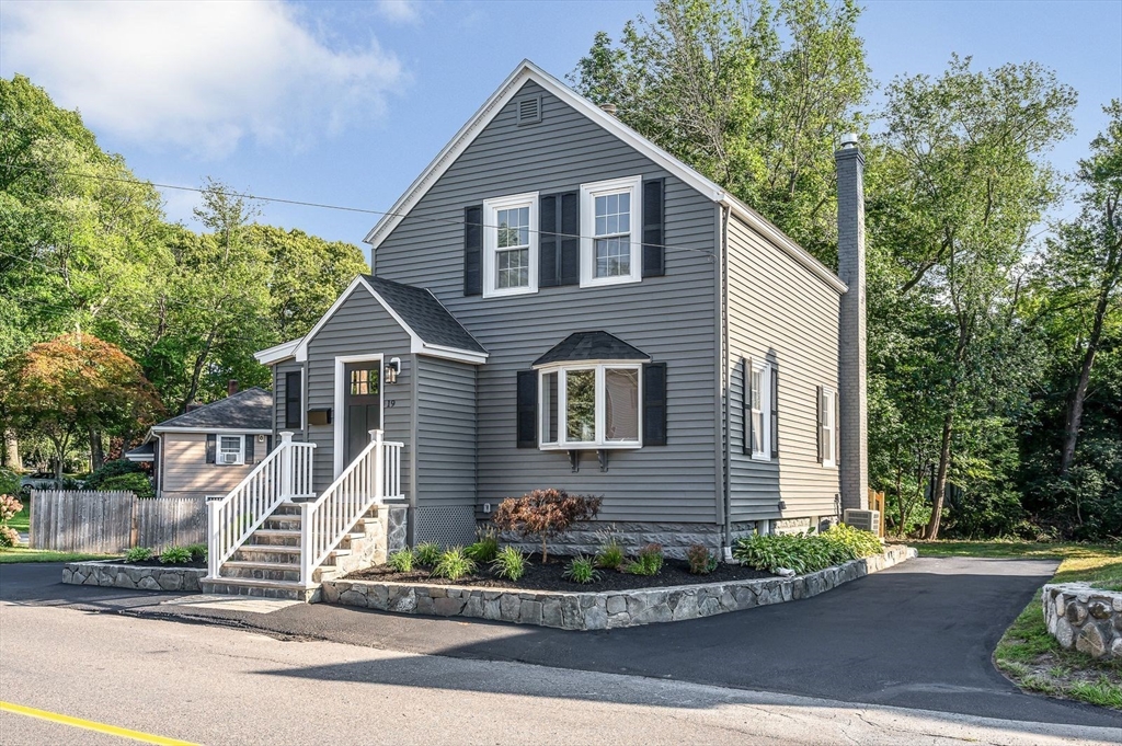 19 Butler Ave in Wakefield