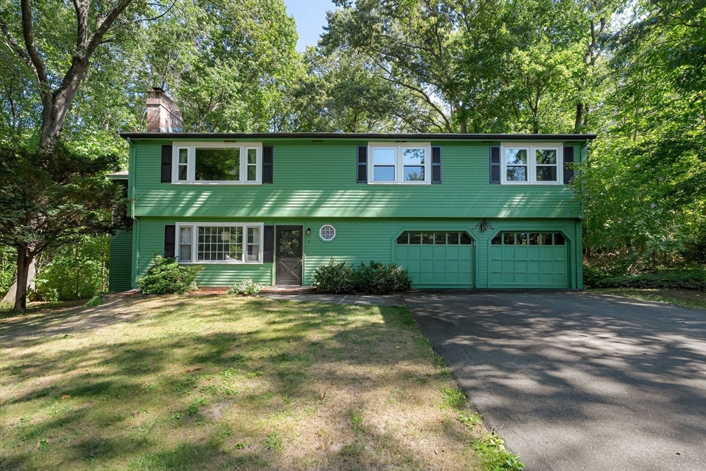 8 Dana Rd in Bedford