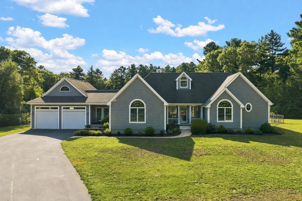 26 Ashlynn Way in Rehoboth