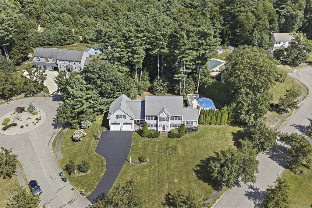 49 Lantern Ln in Pembroke