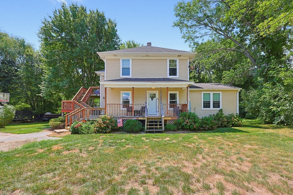 485 Mendon Rd in Attleboro