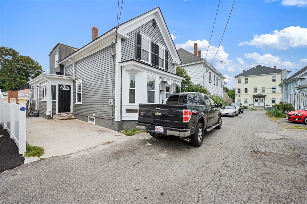 4 Pollard Ave in Lowell