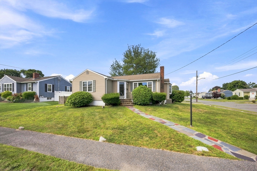 6 Evans Road in Stoneham