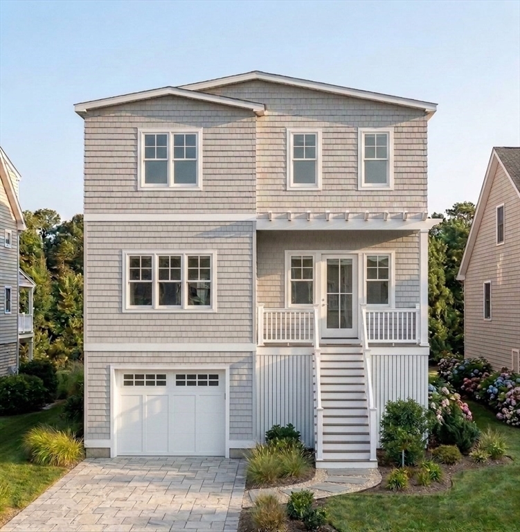 6 Touraine  Ave in Hull