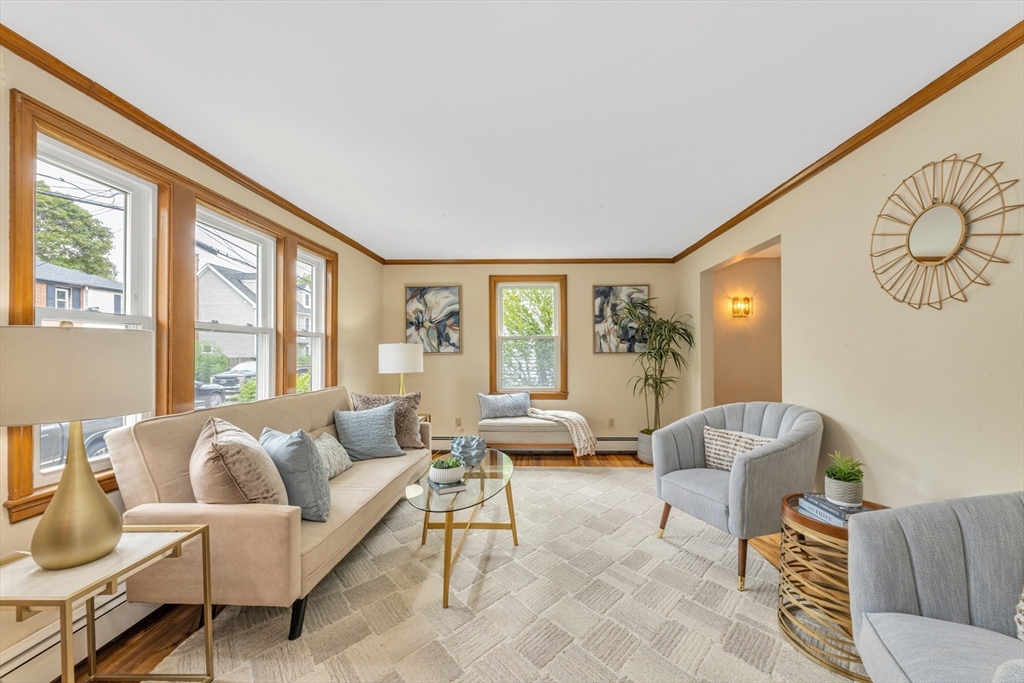20 Paragon rd in West Roxbury