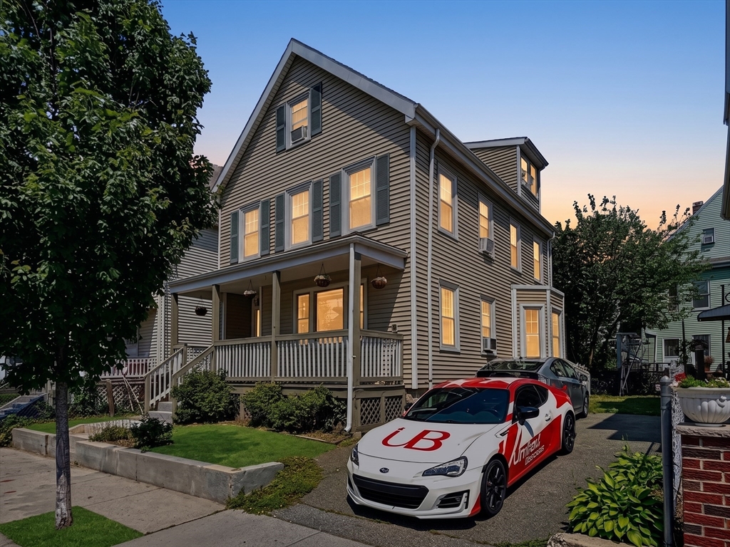 76 Baldwin Ave in Everett