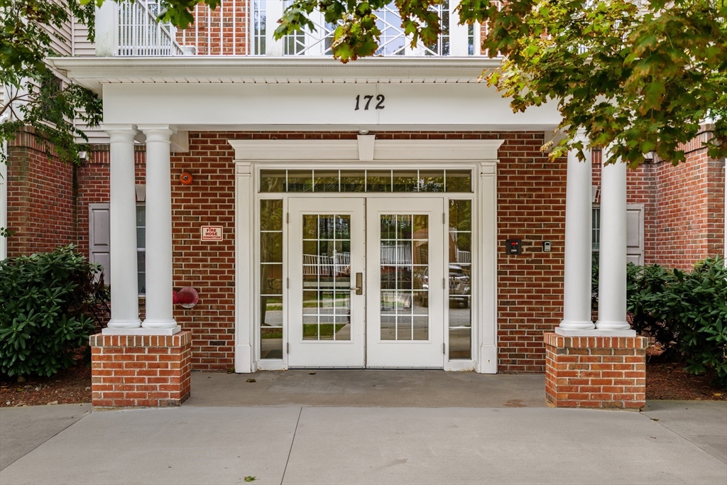 172 Haverhill St #219 in Andover