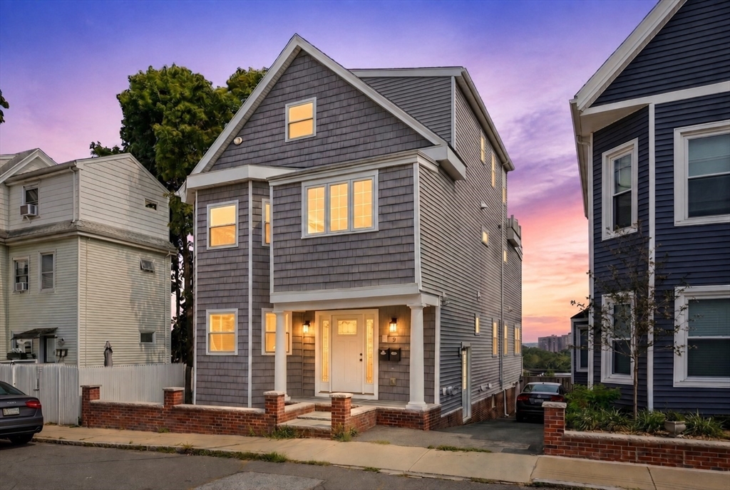 8 Leyden Ave #8 in Medford