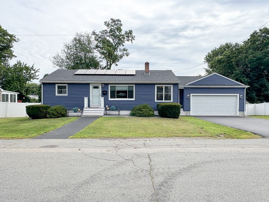 138 Rea St in Lowell