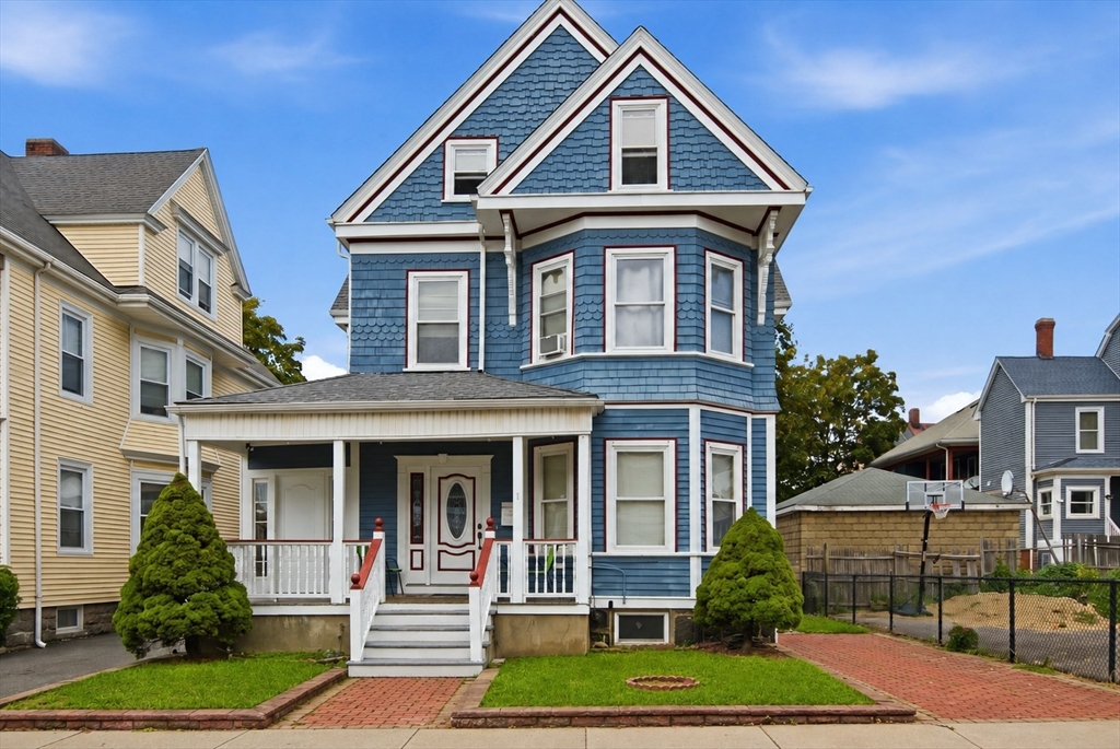 1 Dayton St in Dorchester Center