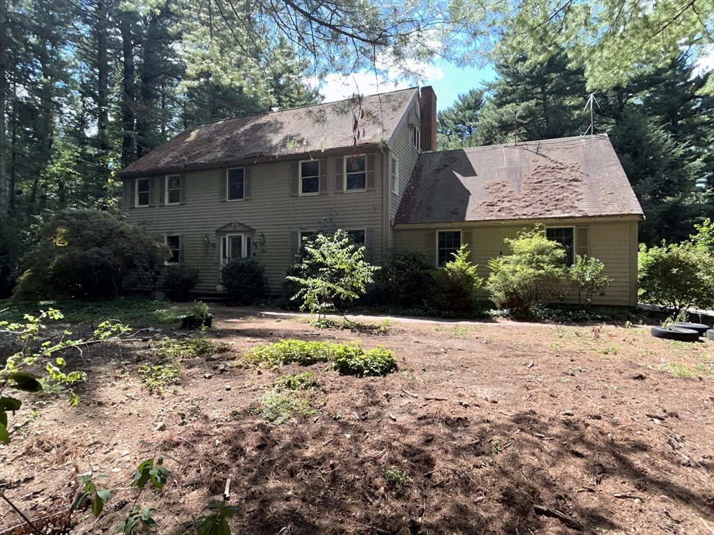 55 Fairway Ln in Foxboro