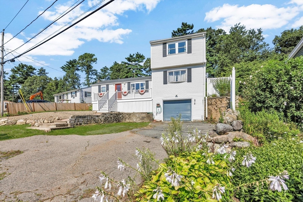 15 Beechwood Ave in Lakeville