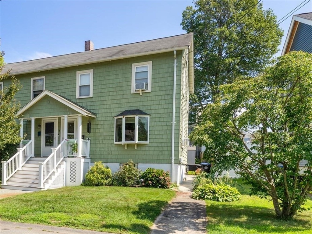 7 Lawrence St #B in Beverly