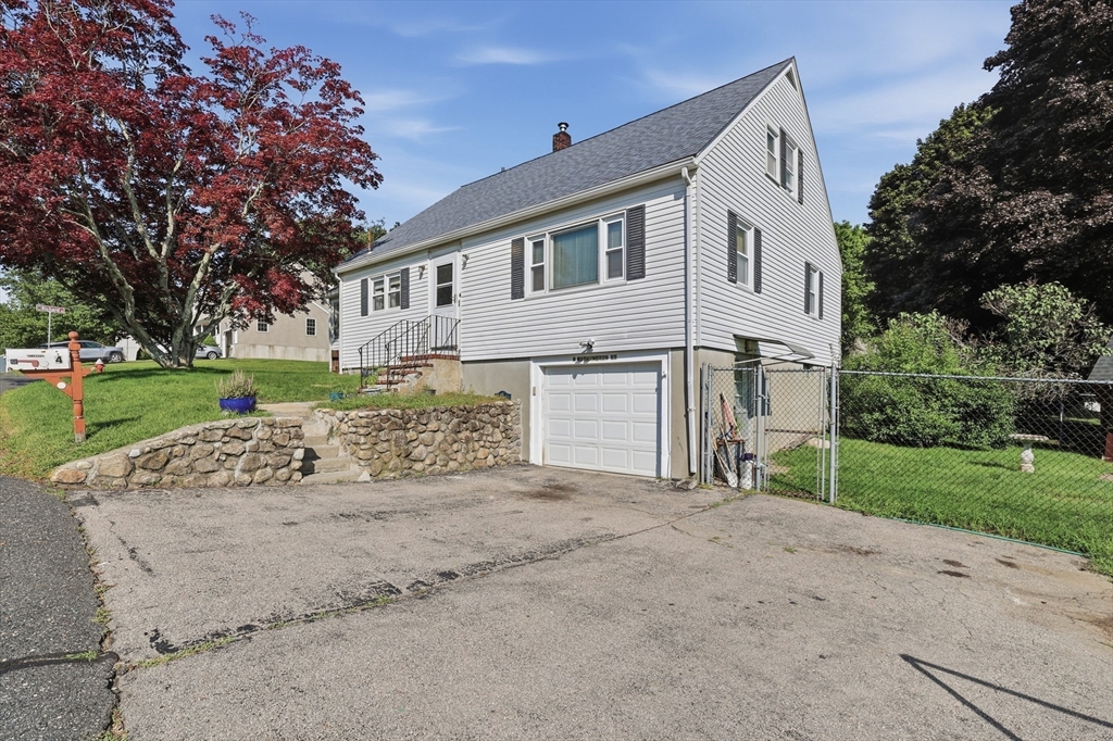 4 Washington Street in Milford