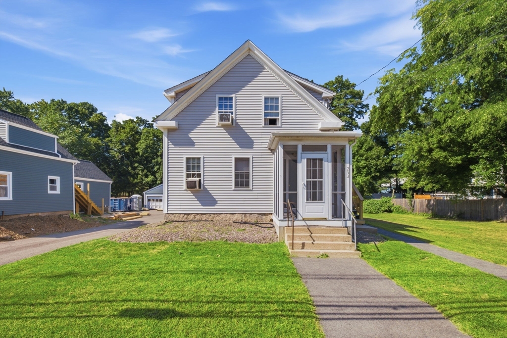 251 Main St in Ashland