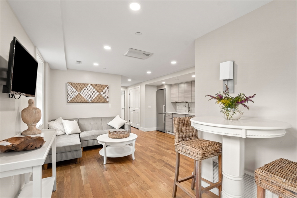 8 Hale Street #1 in Rockport