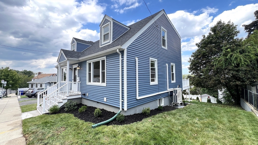 9 Crestway Rd in Boston