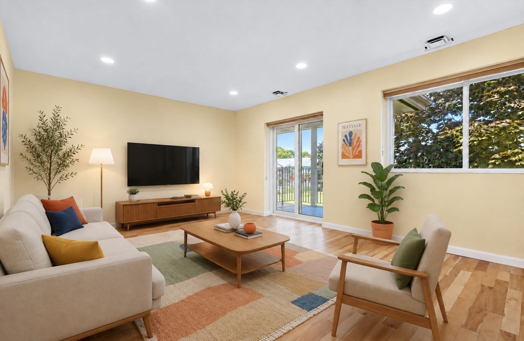 25 Bayberry Dr #3 in Sharon