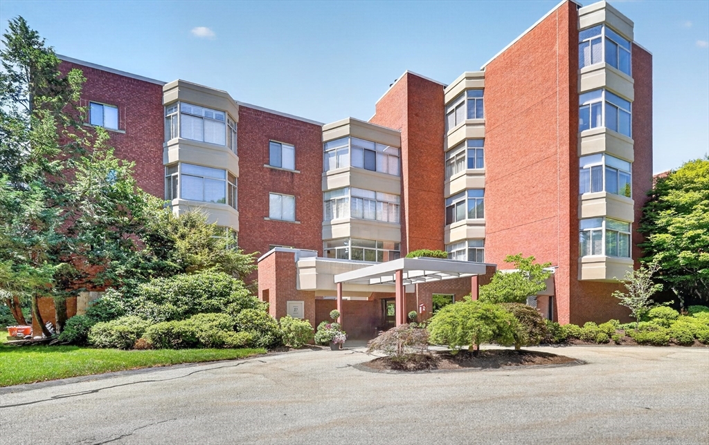 99-10 Florence Street #2A in Chestnut Hill