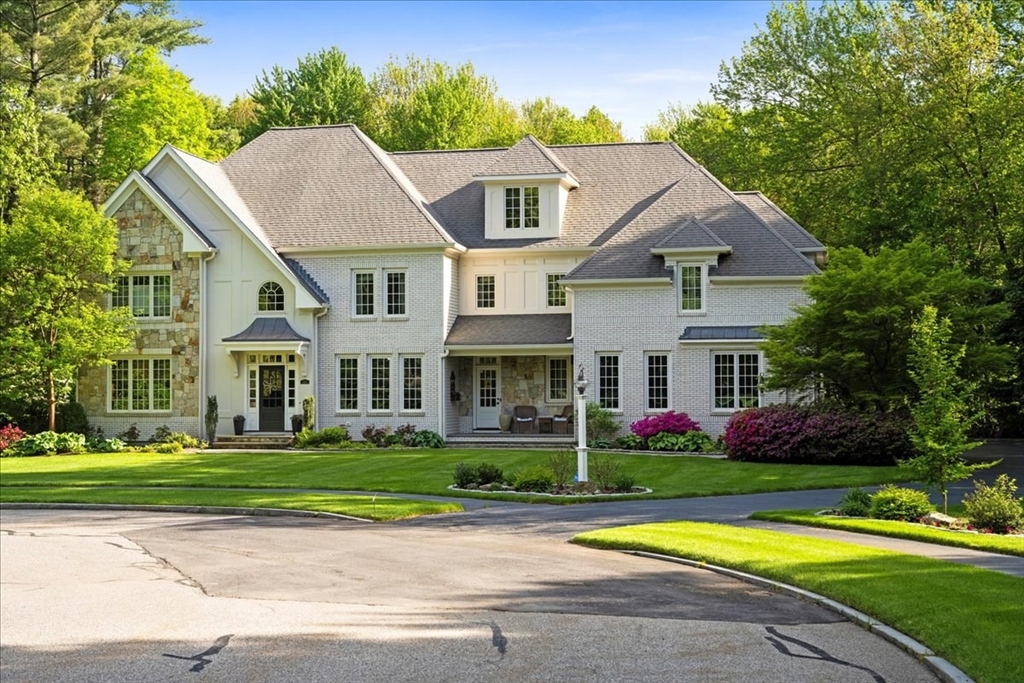 1 Thistle Hill Ln in Westborough