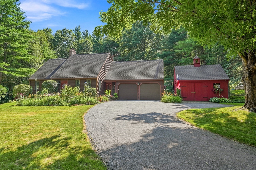 109 Lee St in West Boylston
