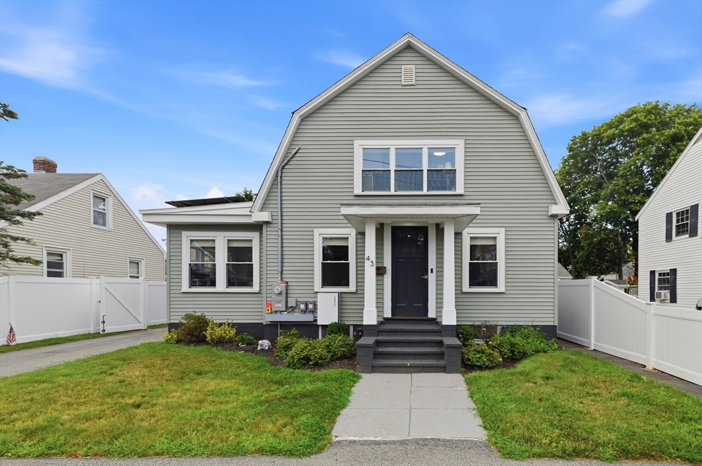 43 Standish St in North Weymouth
