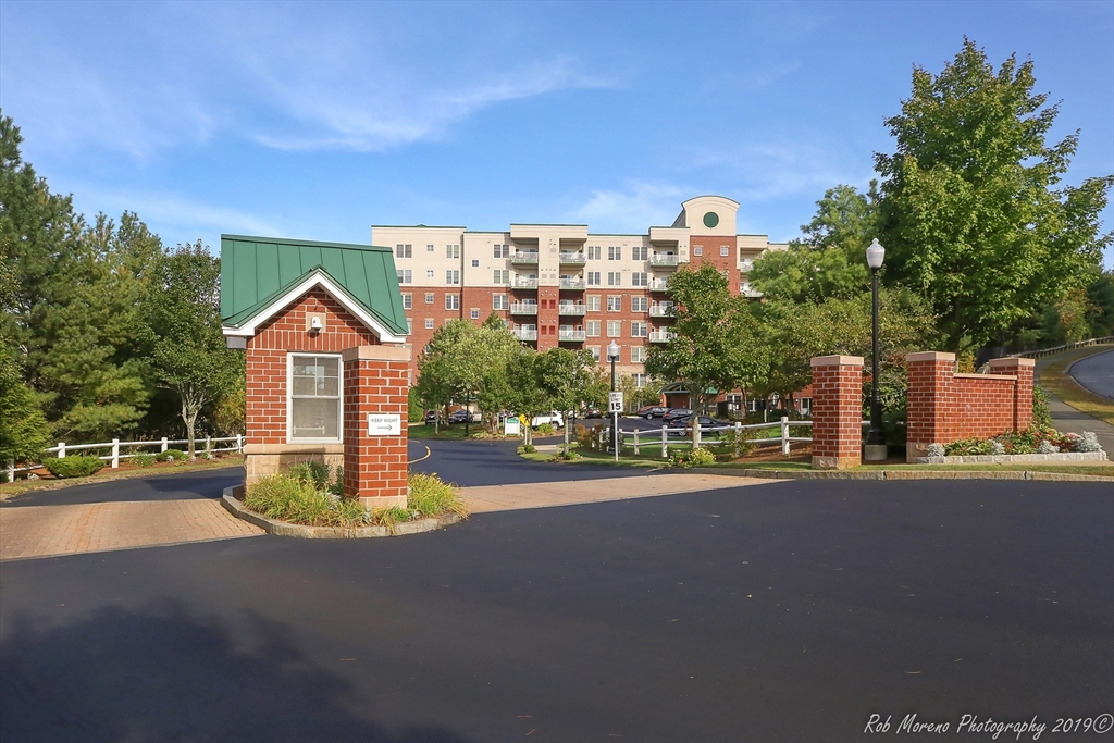 38 Village Road ##614 in Middleton