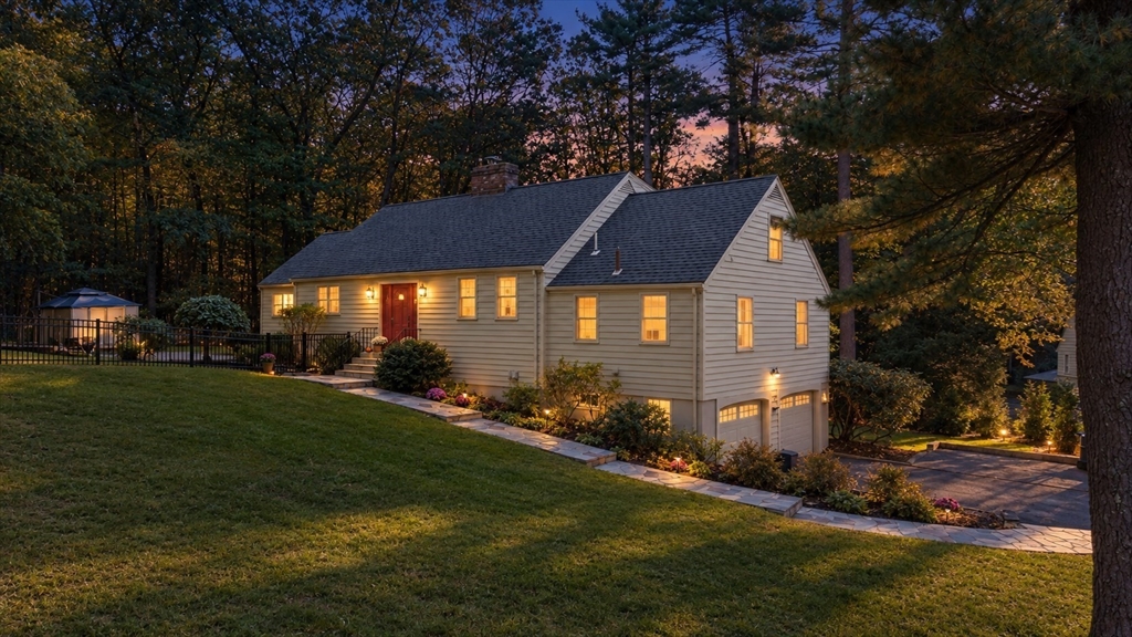 33 Pine Arden Dr in West Boylston