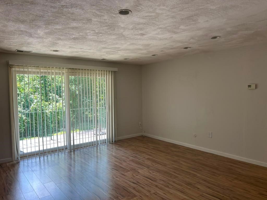 109 Oak Ln #6 in Brockton