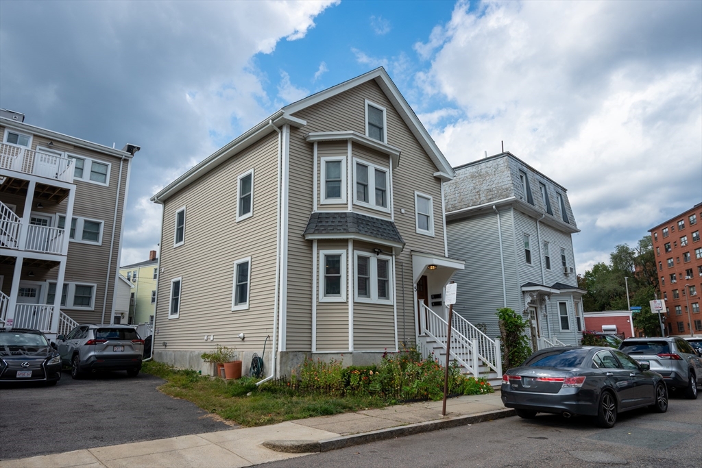 5 Wise Street #1 in Jamaica Plain