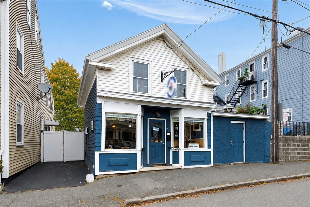 27 Washington St #27 in Gloucester