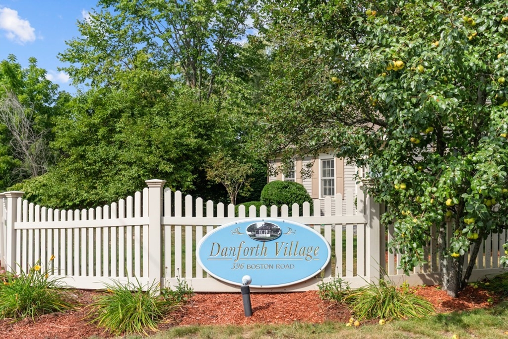396 Boston Rd #302 in Billerica