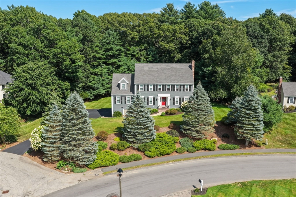 97 Farrar Farm Rd in Norwell
