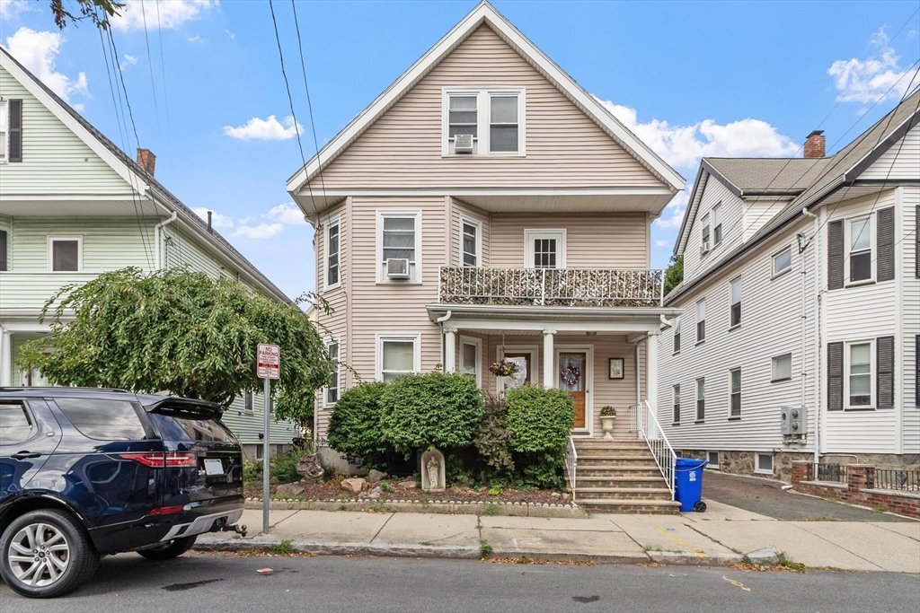59-61 Presley St in Malden