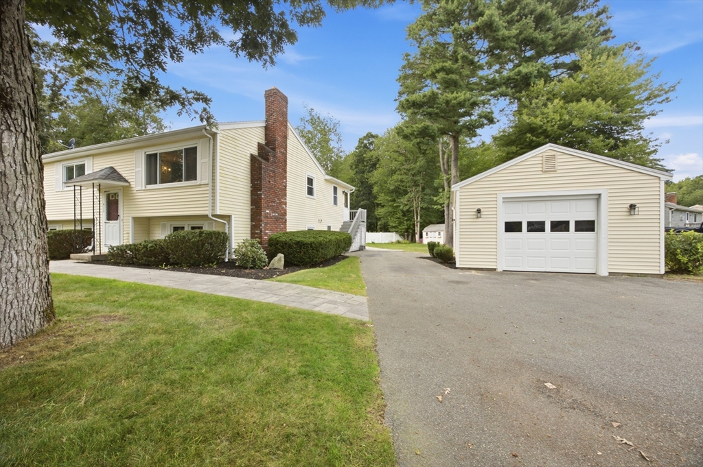 410 Crescent St in East Bridgewater