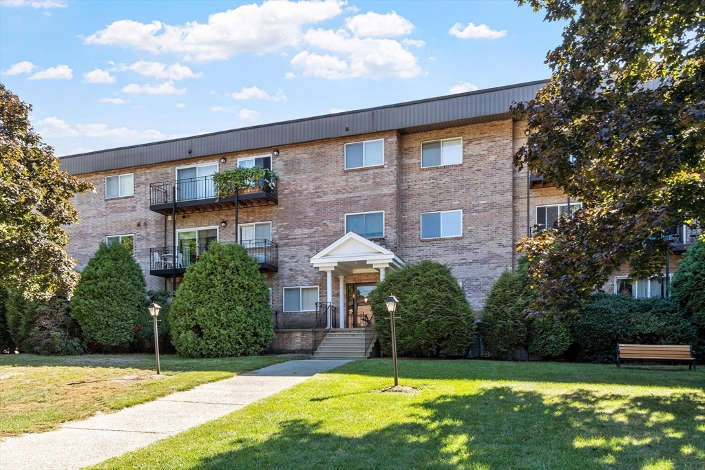 181 Littleton Road #340 in Chelmsford