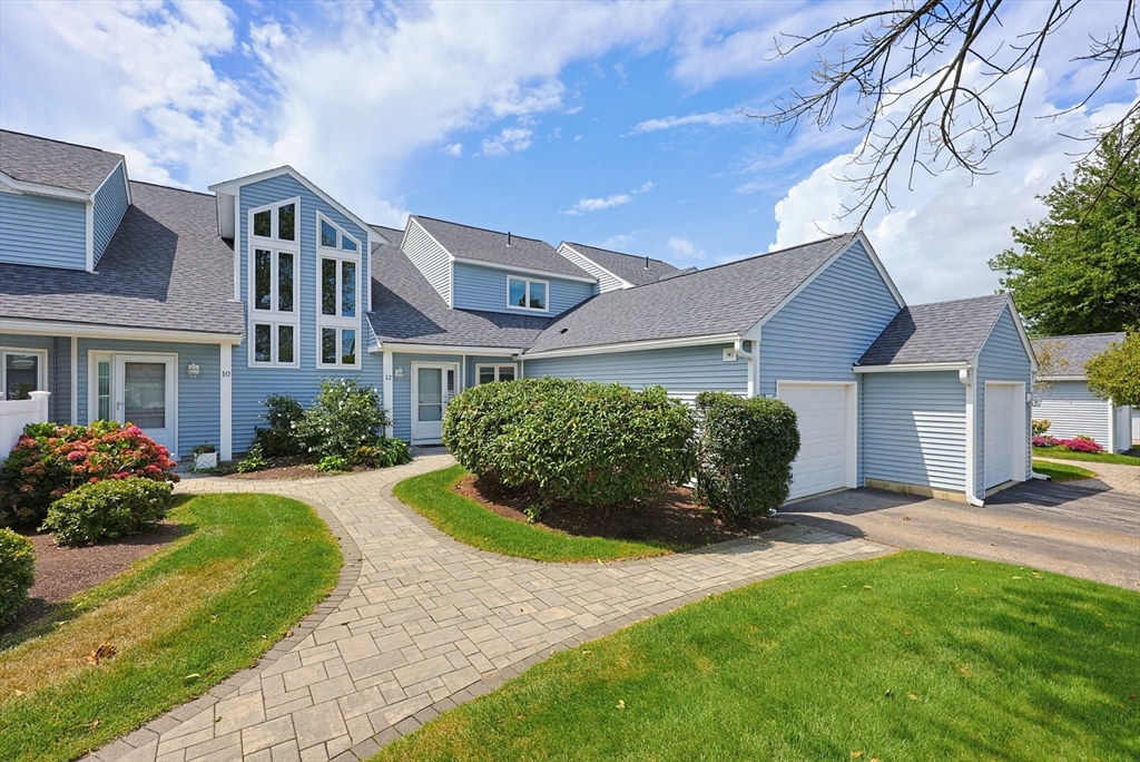 12 Fairway Dr #Golfview in Plymouth