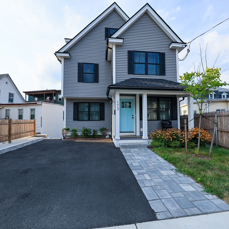 173 Westford St in Lowell