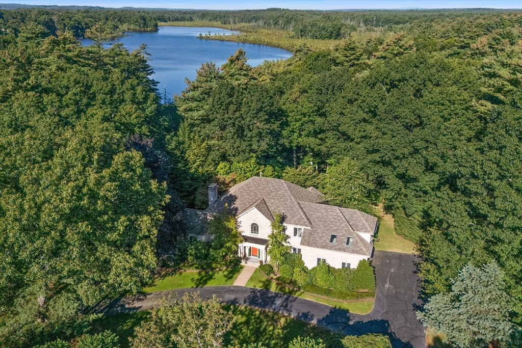 4 Webster Cir in Sudbury