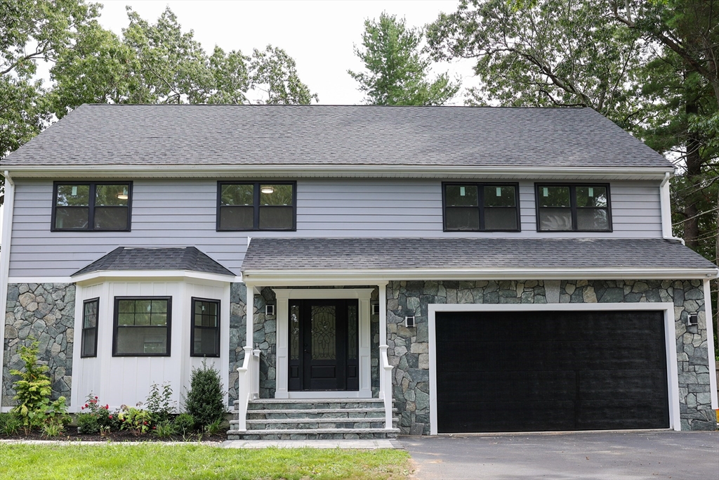 6 Briar Rd in Canton