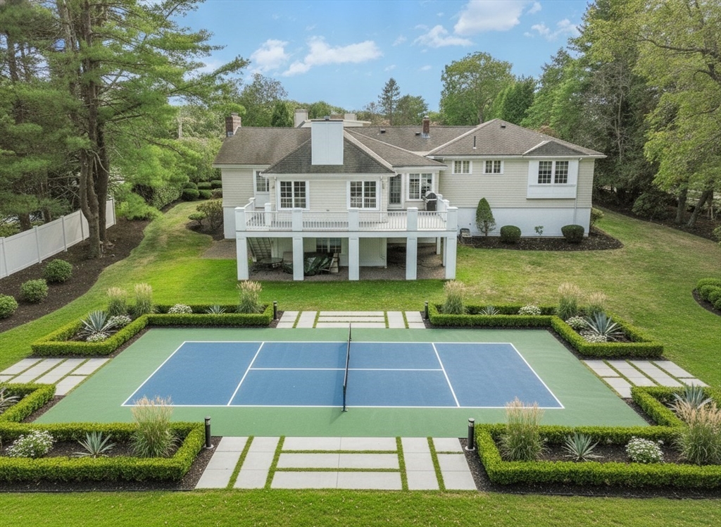 11 Mosley Rd. in Newton Center