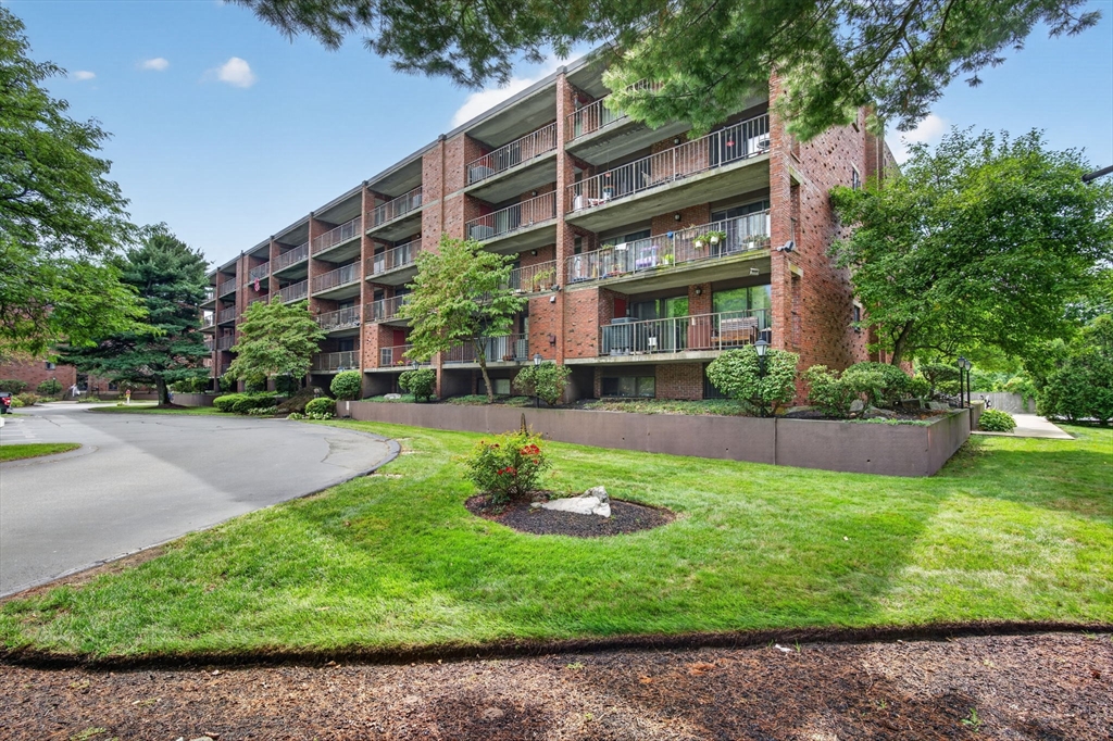 146 Marble St #402 in Stoneham