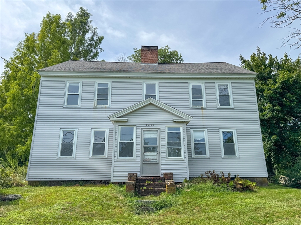 2496 Pleasant St in Dighton