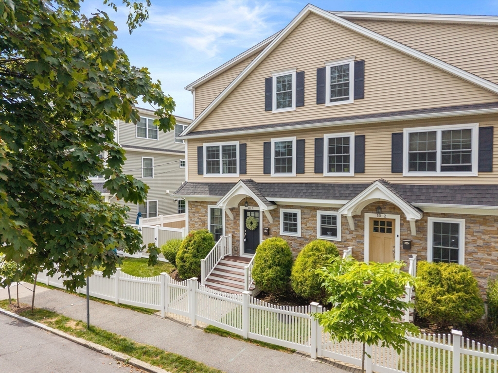 10 Gale St #1 in Waltham