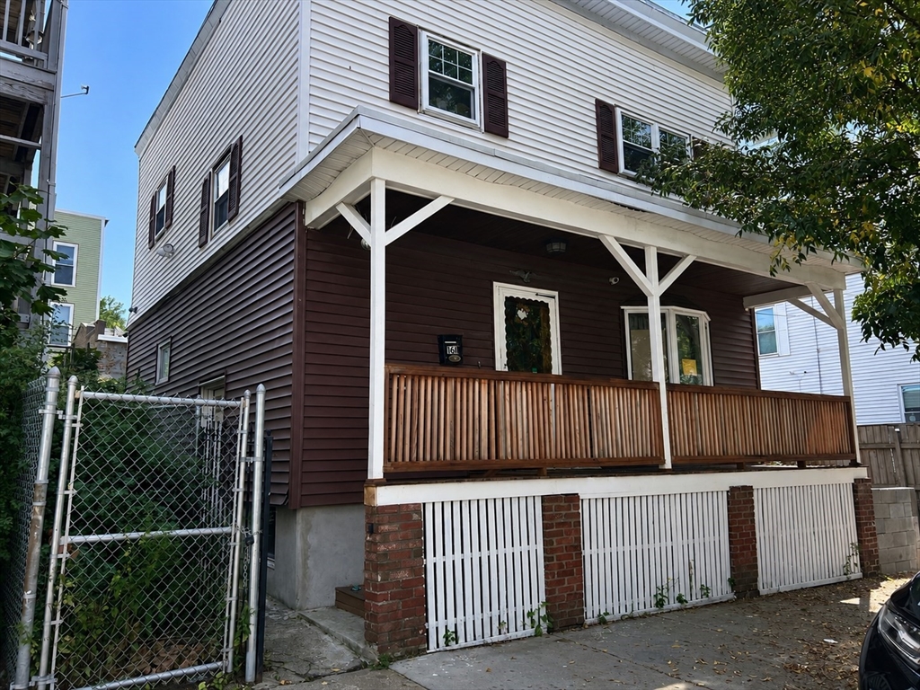 161 Shawmut St in Chelsea