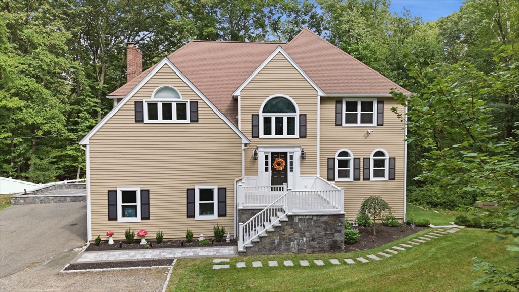 134 Parker Rd in Framingham