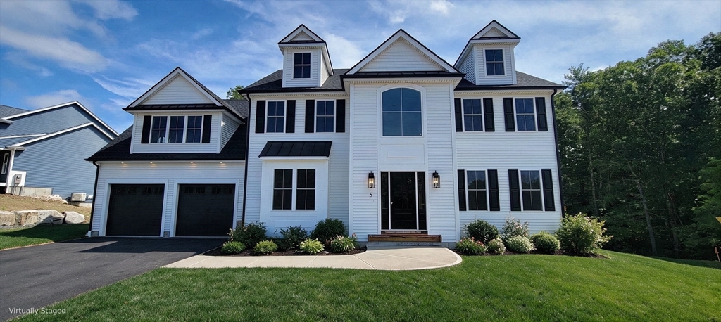 1 Kinsman Way in Foxboro