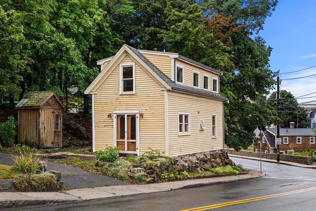 1105 Washington in Gloucester