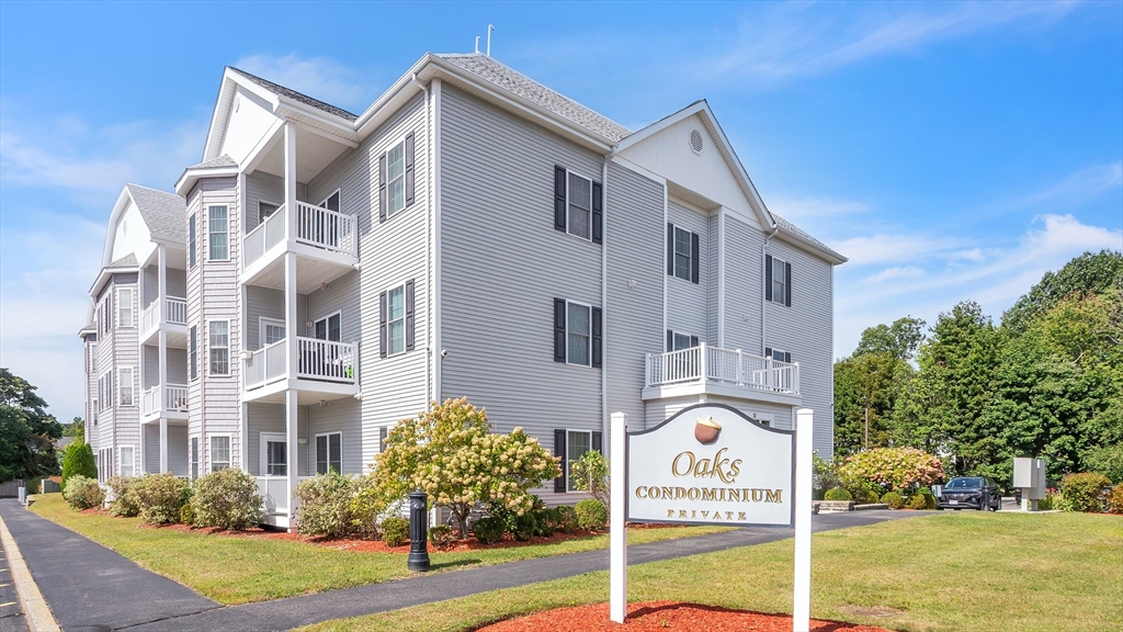 10 Felton St #105 in Brockton