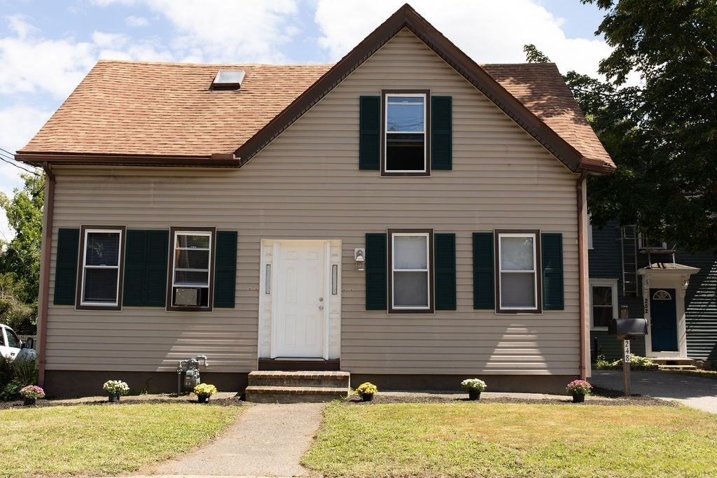 248 Somerset Ave in Taunton